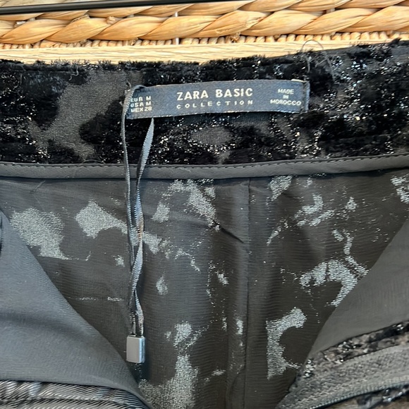 NWOT Zara Mid-Rise Velvet Velour Burnout Capri Dress Pant Trouser, M - Picture 8 of 9